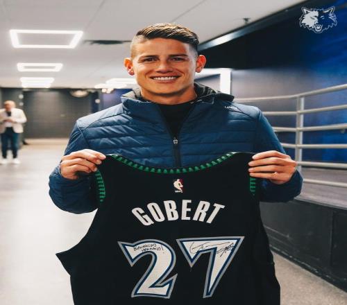 周一,英冠赛事解,女王巡游迎,开云365体育官网,KaiYun365,SPORTS,开云365体育中国官网,KaiYun365体育平台,开云365体育服务