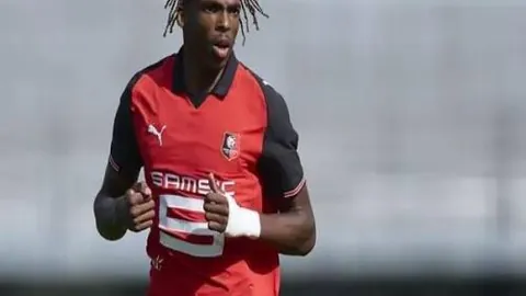 亚历山大力压火箭，狂揽51分7助攻5篮板助雷霆取胜