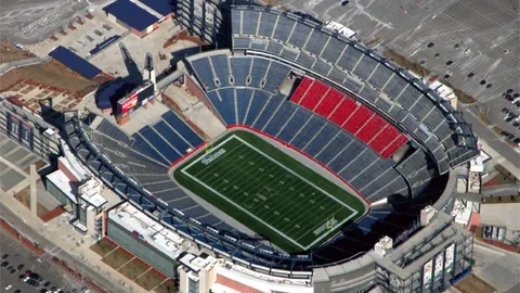 广州富力足協杯16強力挫蘇州東吳，6-1大勝三將雙響炮，雷鳥角球助威